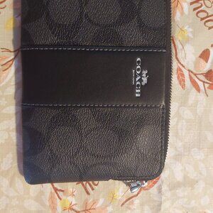 coach small wallet